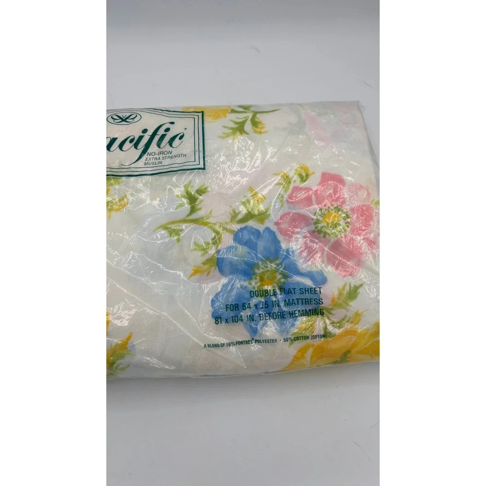 Pacific Flat Sheet Double Full White Floral Anemones Vintage No Iron Muslin